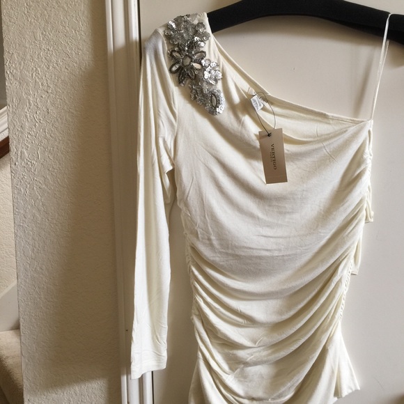 NWT Vertigo Paris one shoulder blouse, size S. - Picture 5 of 5